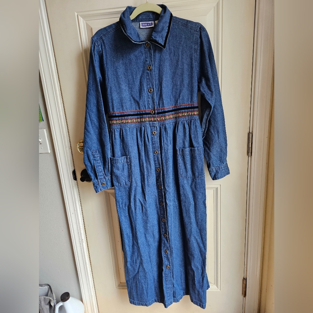 Vintage Erika&Co Denim Long Sleeve Button-Up embroidered Dress